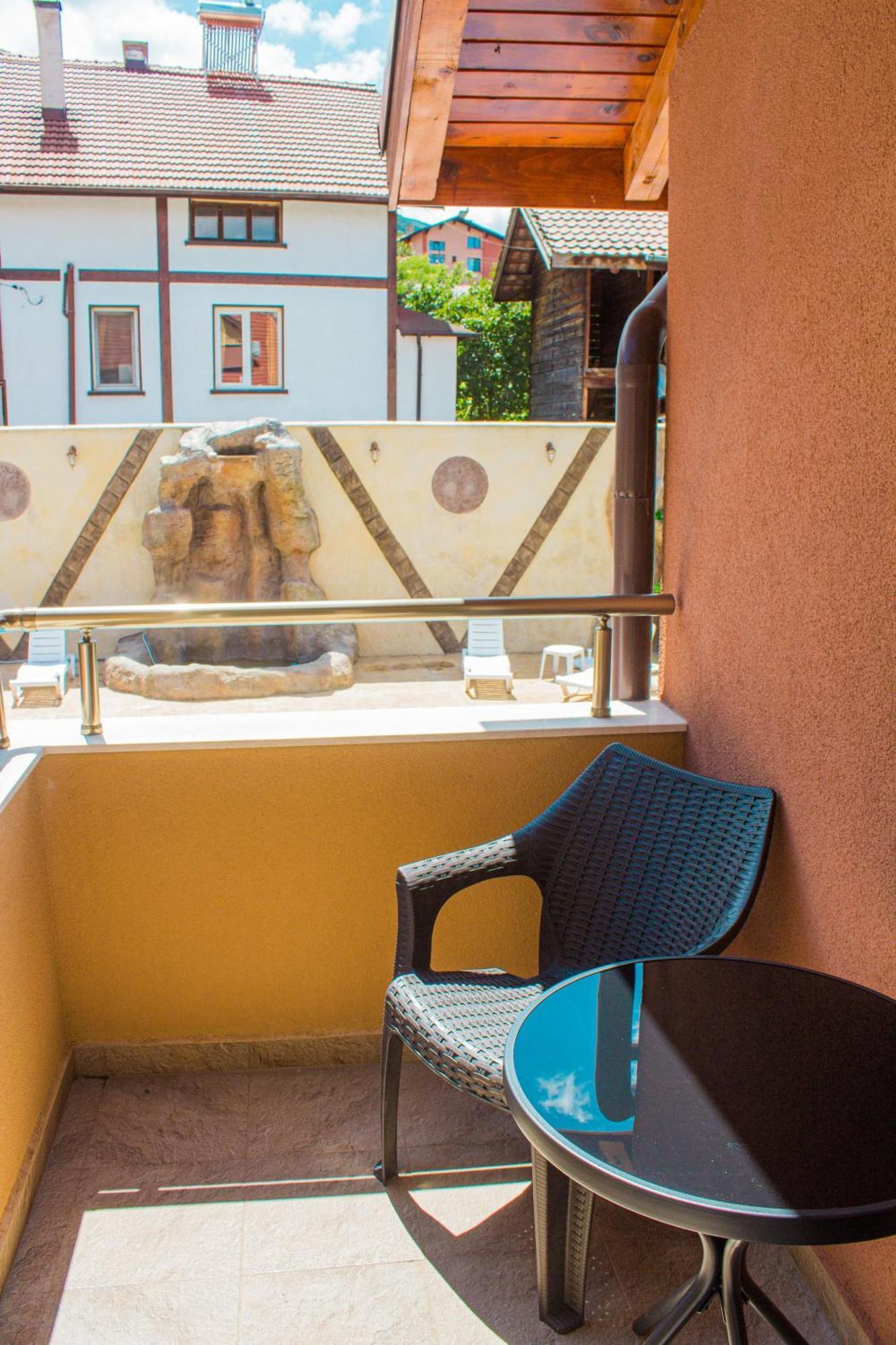 Guesthouse The Rock Sapareva Banya Ngoại thất bức ảnh